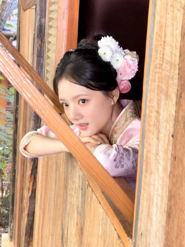 十大可靠的配资公司 任敏跳傣族舞火出圈！北舞功底+灵气颜值，这才是内娱审美天花板？